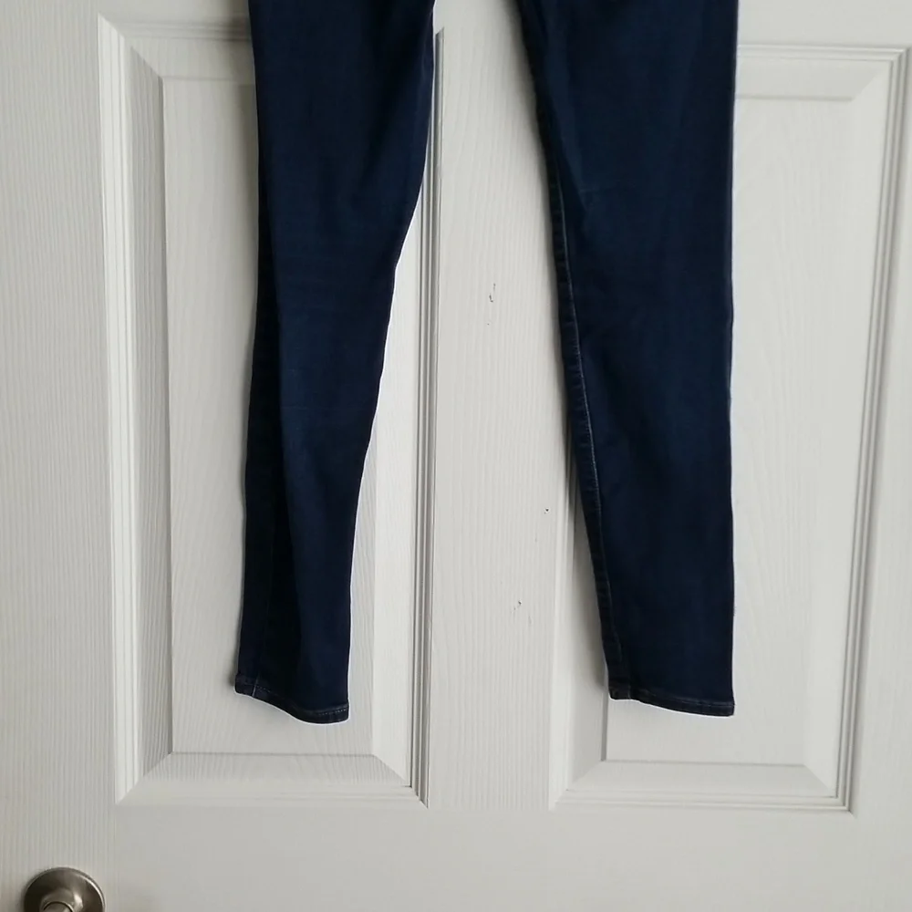 Old Navy Rockstar High Rise Super Skinny Jeans